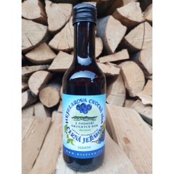 Sweet aronia wine