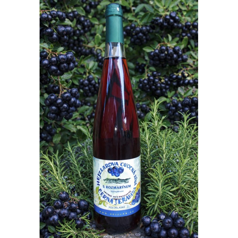 Aronia wine with rosemary